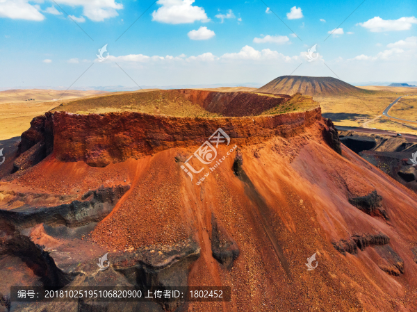 航拍火山