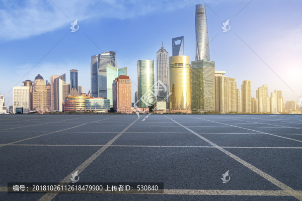 上?，F(xiàn)代建筑和瀝青路面天際線