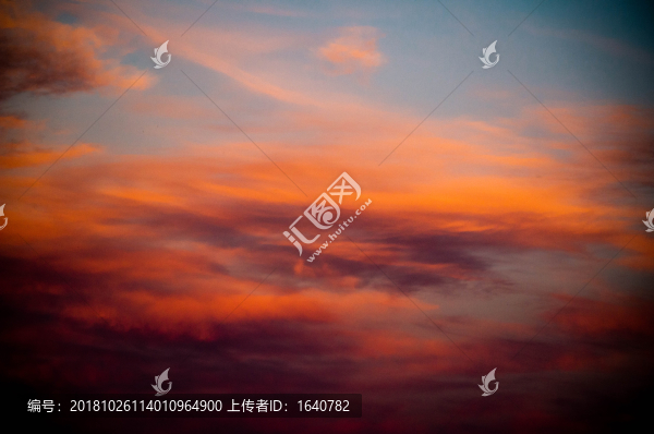 天空火燒云彩