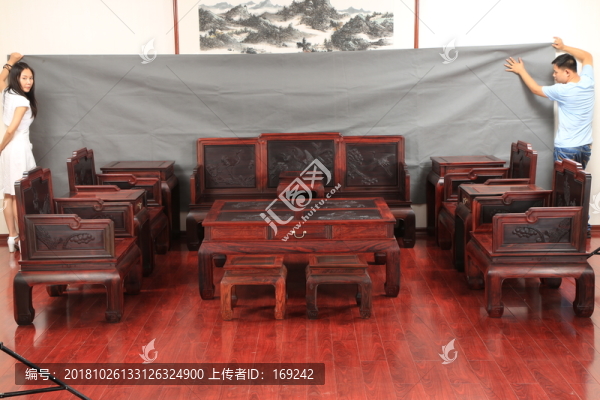 大紅酸枝沙發(fā)
