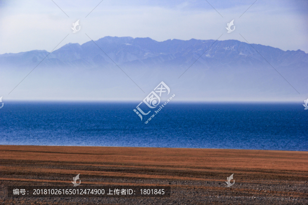賽里木湖