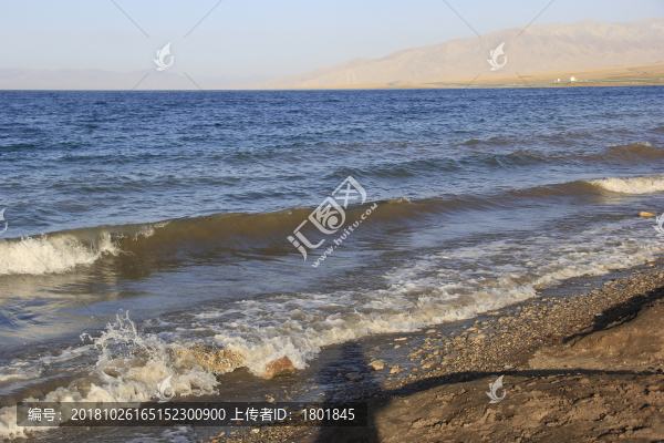 賽里木湖