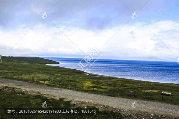 賽里木湖