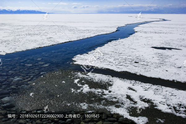 賽里木湖冰面