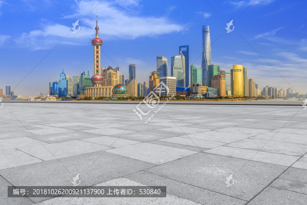 地磚路面和上海陸家嘴高端建筑