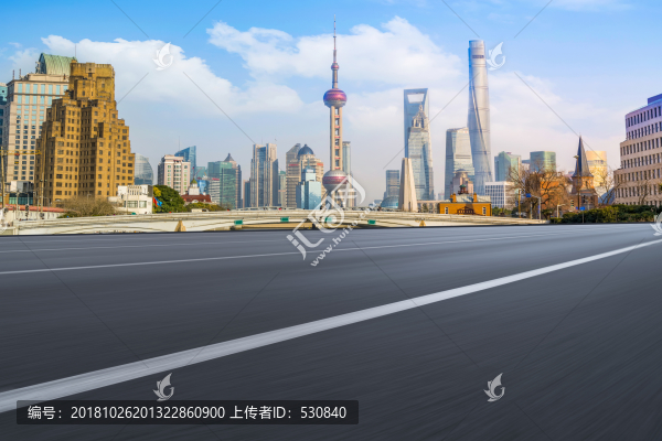 瀝青路面和上?，F(xiàn)代建筑群