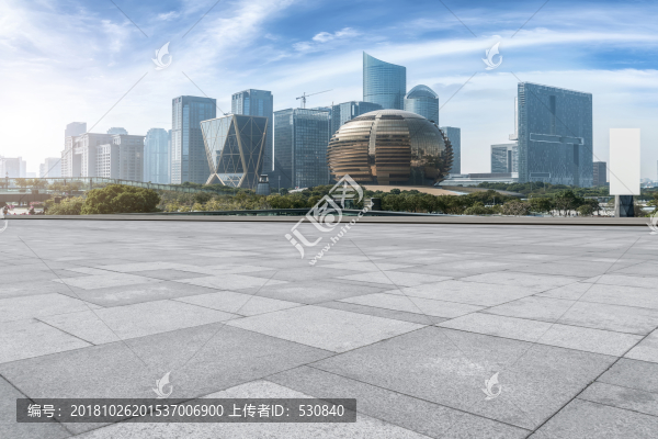 地磚路面和杭州現(xiàn)代建筑群