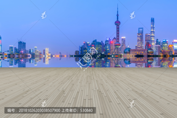 地磚路面和上海商業(yè)大廈寫字樓
