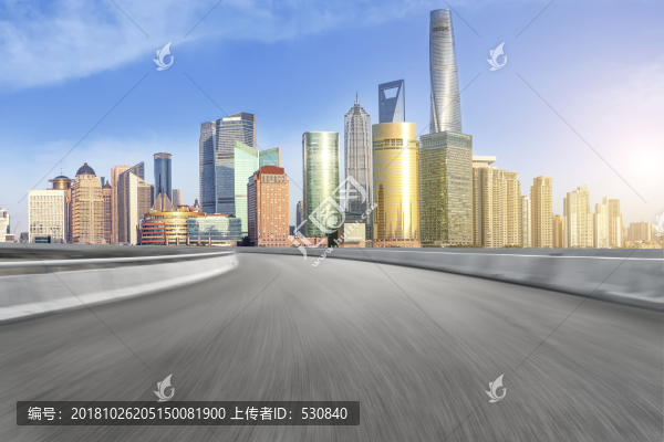 道路地面和陸家嘴建筑群