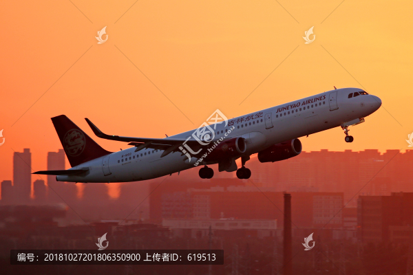 吉祥航空飛機(jī)起飛