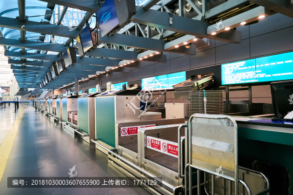 機(jī)場(chǎng)值機(jī)柜臺(tái)