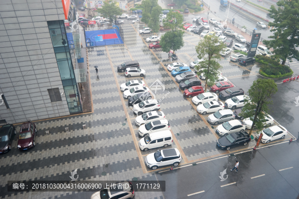 戶外停車場
