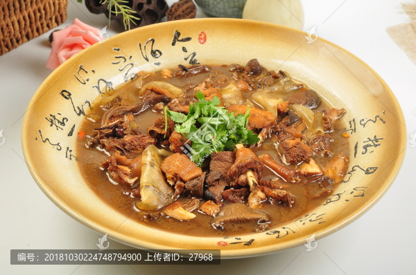 滋補燉柴雞
