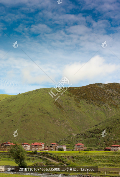 川藏線上的青山綠水