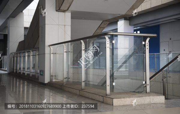 不銹鋼護(hù)欄