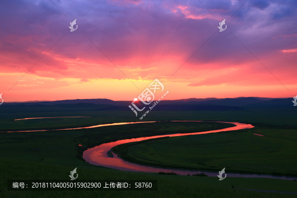 中俄界河額爾古納河暮色