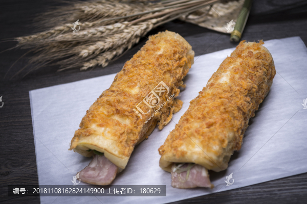 肉松培根卷面包