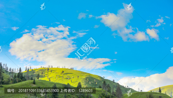 峽谷中的青山