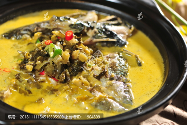 酸菜煮魚