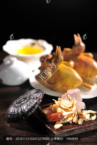 養(yǎng)生乳鴿湯