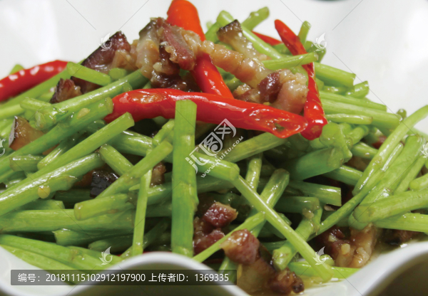 藜蒿炒臘肉