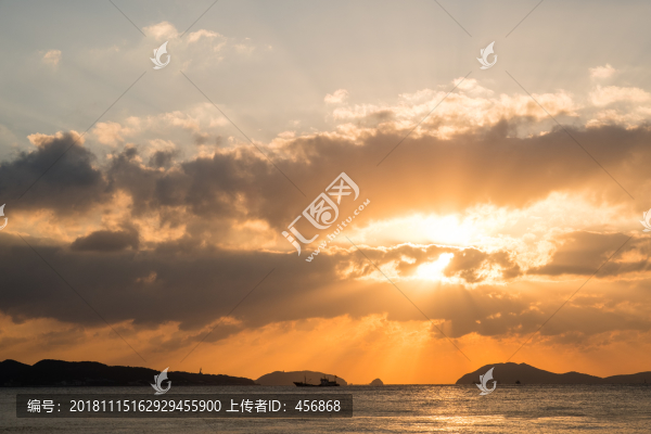 日出東方