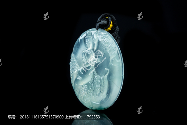 玻璃種翡翠