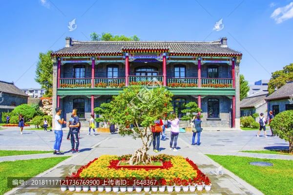 沈陽(yáng)張氏帥府小青樓與廣場(chǎng)花壇
