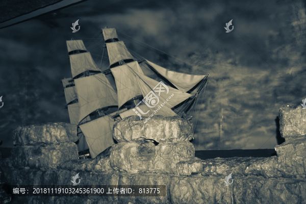 海浪帆船