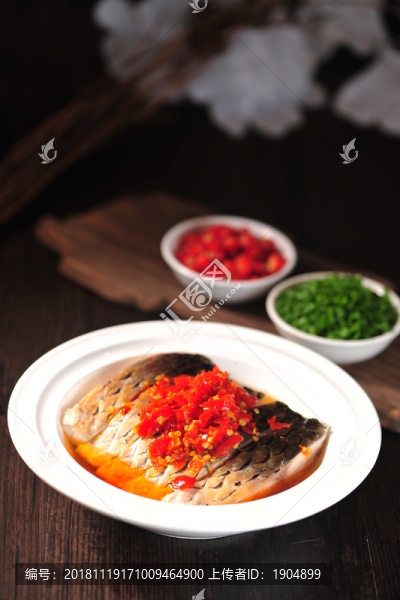 剁辣椒蒸魚塊