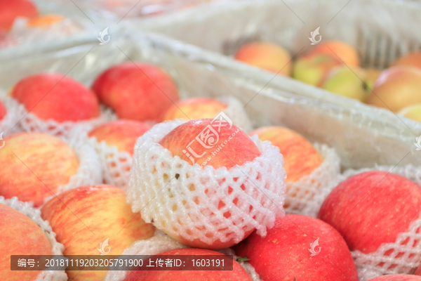 批發(fā)蘋果堆