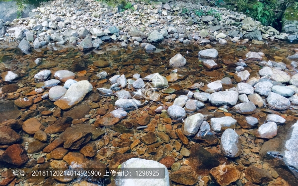 石頭溪流