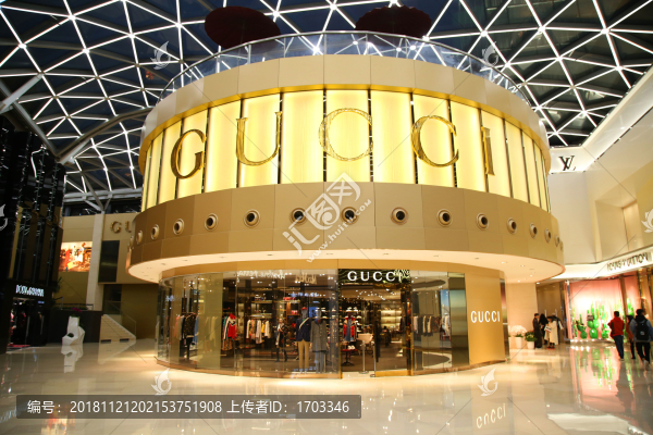 時尚女裝專賣店