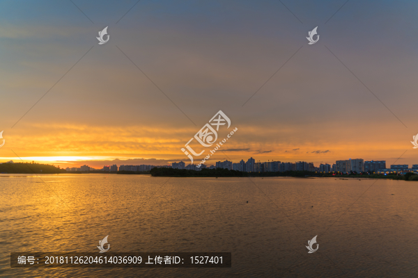 夏天的火燒云