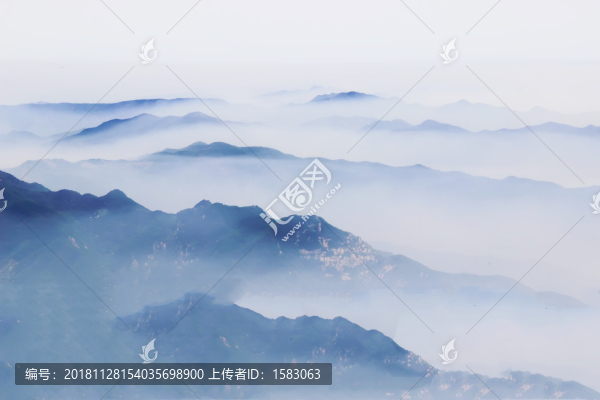 水墨群山