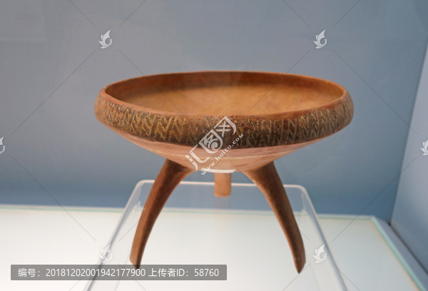彩陶缽形鼎