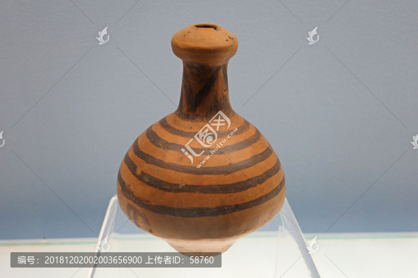 彩陶弦紋壺