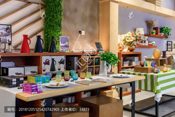 家居飾品店內(nèi)景