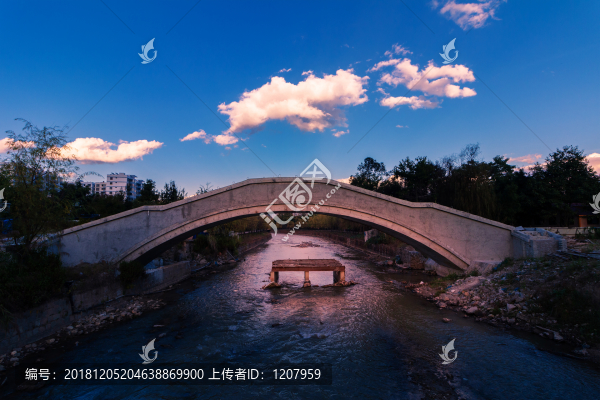 小橋流水