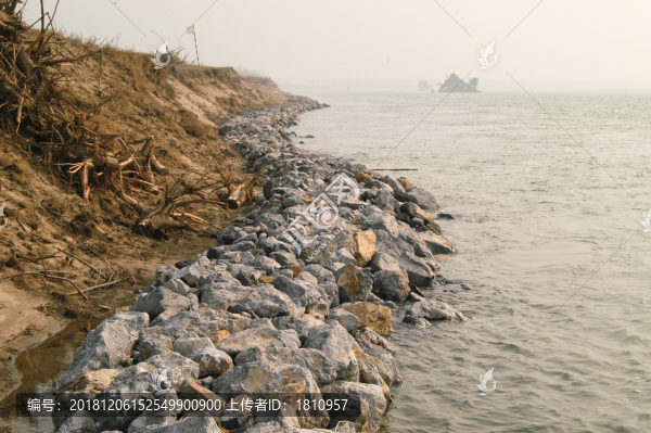 江水沿岸