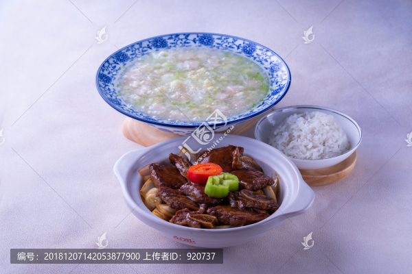 黑椒牛仔骨飯
