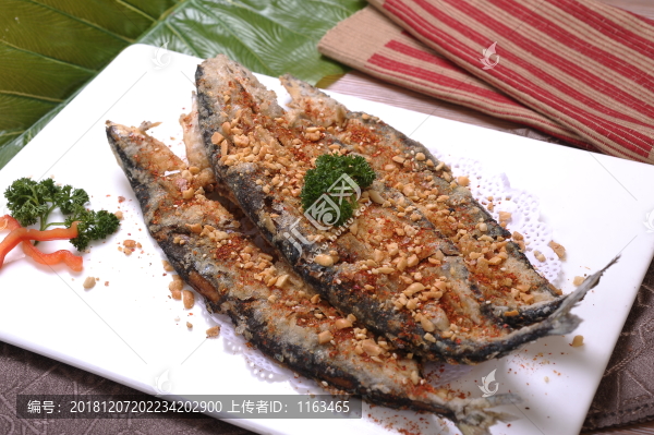 香酥秋刀魚