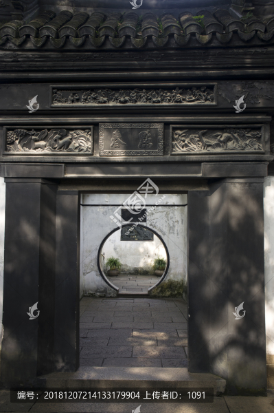 中式古建筑月亮門