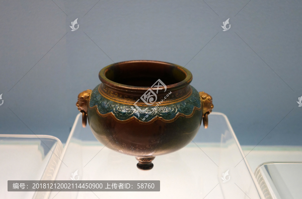 清代仿古銅釉描金雙耳三足爐