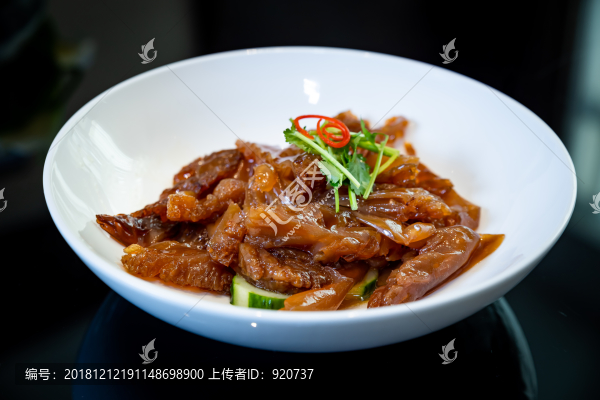 涼拌海蜇頭