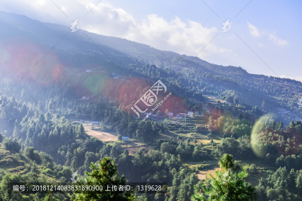 山區(qū)早晨