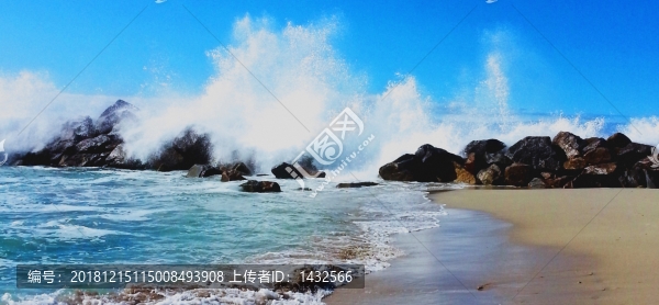 驚濤拍岸