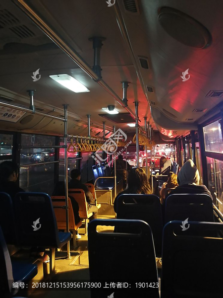 夜路公交車