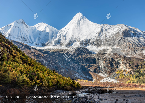 亞丁雪山