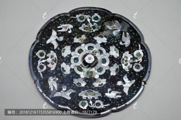 螺鈿花鳥紋八出葵花鏡